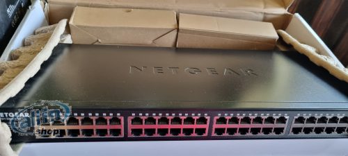 NETGEAR GS348 Beállítást nem igénylő (unmanaged) Gigabit Ethernet (10/100/1000) 1U Fekete