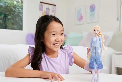 Mattel Disney Jégvarázs Elsa Baba – utazó ruhás változat (HLW48)