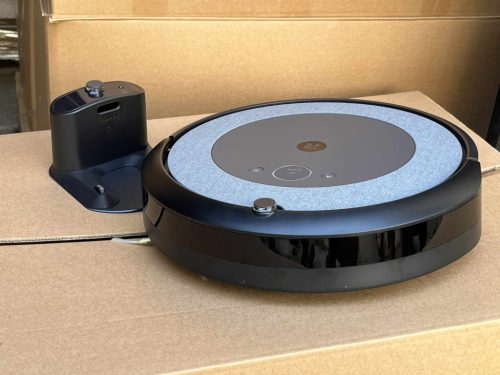 iRobot Roomba i3 (i3152) robotporszívó