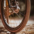 Schwalbe G-One RS Evo Super Race V-Guard TLE hajtogatható külső gumi, átlátszó oldalfallal