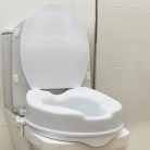 OrtoPrime WC-emelő felnőtteknek fedéllel – 10 cm